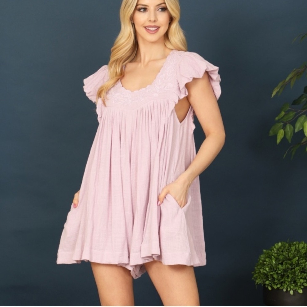 NWOT Olivaceous Flutter Sleeve Embroidered Romper